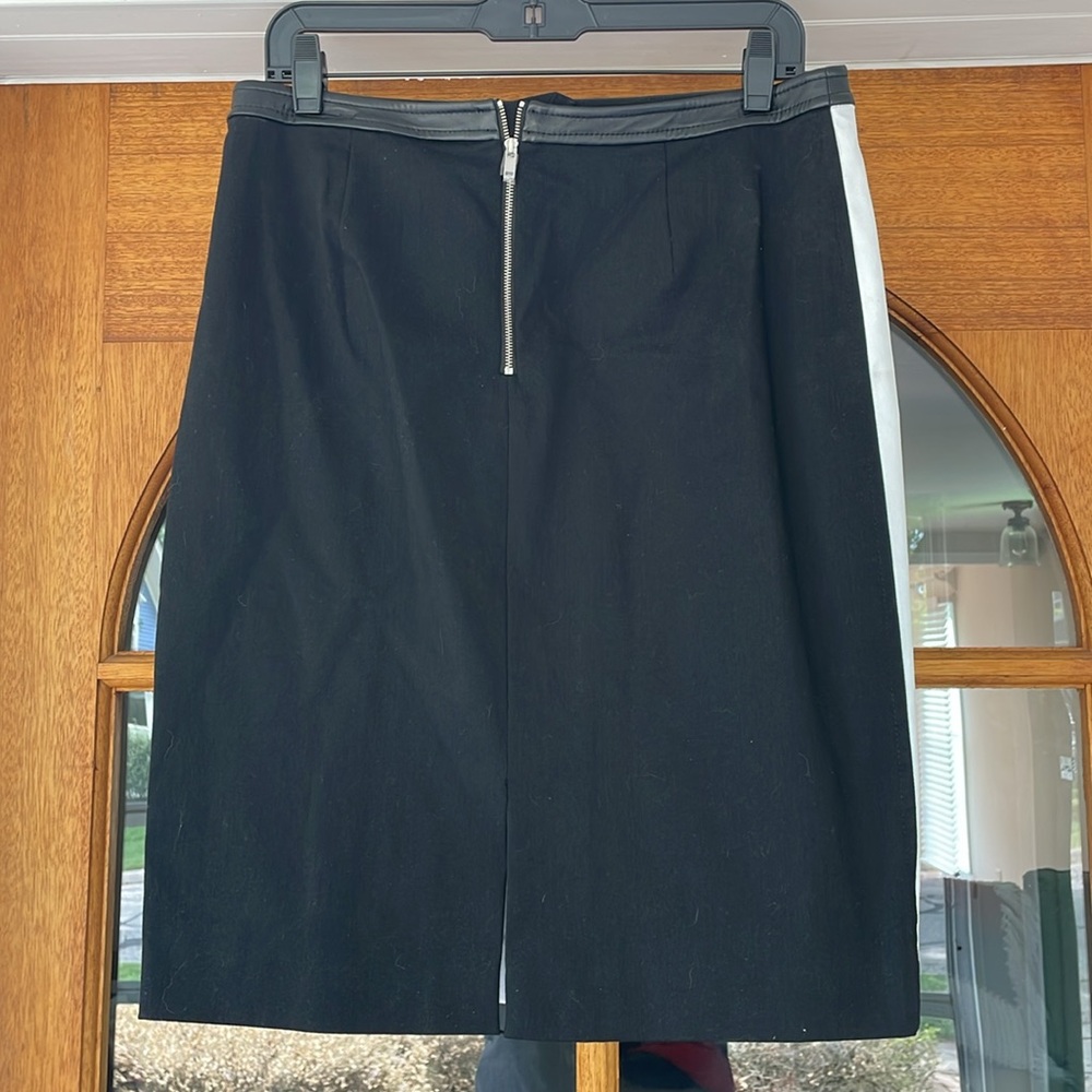 Worth black and white skirt size 8 - Picture 4 of 7